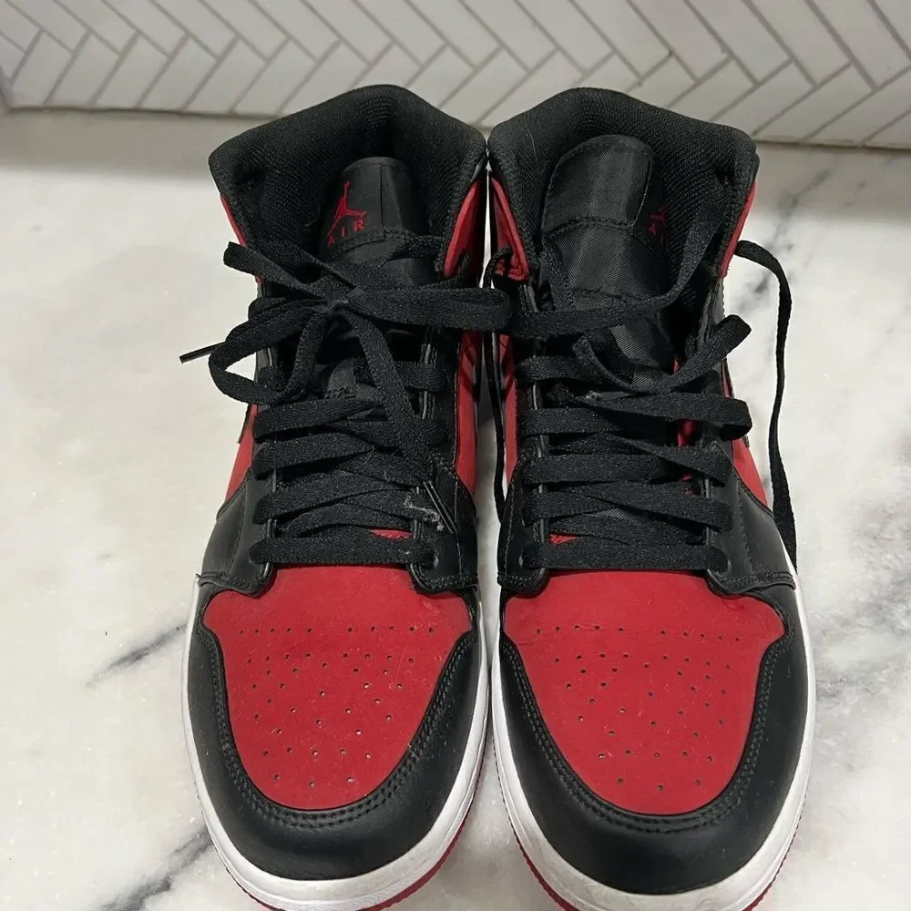 Nike Air Jordan 1 Mid Reverse Banned Gym Red Black Sneakers 554724 610 Men SZ 11